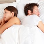 Por qué las parejas duermen separadas